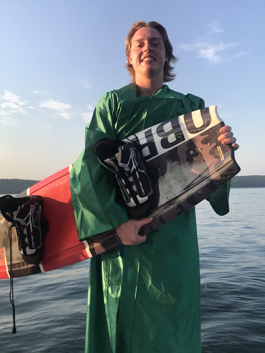 cjball14's tweet photo. Trent’s Graduation Party #lakestyle https://t.co/c3cSwEHz6x