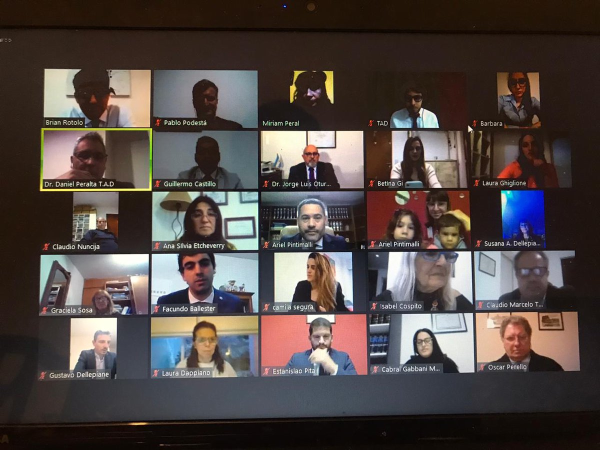 El TAD Felicita y les da la Bienvenida a los nuevos Árbitros y Arbitras, quienes juraron el día 7 de Agosto, luego de haber realizado las capacitaciones pertinentes.
El Equipo de TAD sigue creciendo y haciendo Historia. 
FELICITACIONES¡¡¡¡
<a href="/PintimalliAriel/">Ariel Pintimalli</a> <a href="/BetGiuliodori/">ᗷetina Giuliodori</a> <a href="/oep55/">Oscar Perello</a>