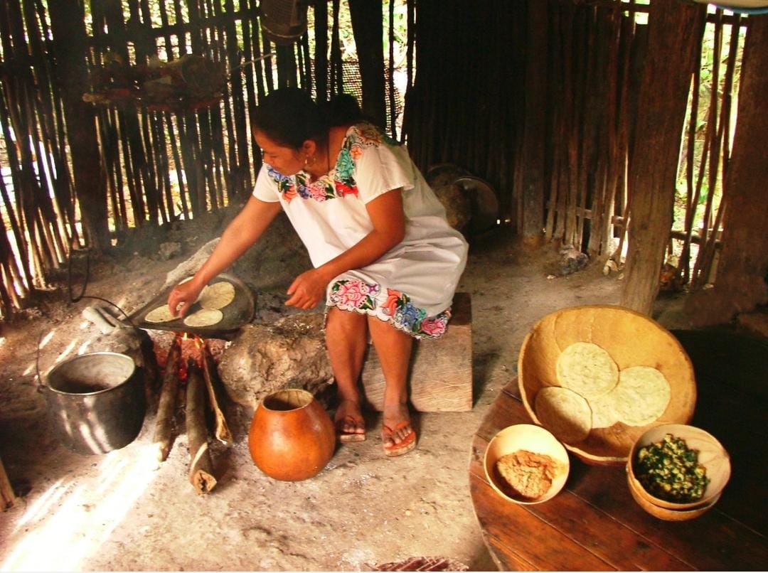 ➡️ Hoy celebramos el día internacional de los #PueblosIndígenas,  en #QuintanaRoo reconocemos su compromiso y aportaciones en el sector turístico, sus danzas, artesanías, gastronomía y cosmovisión, que hacen del #CaribeMexicano una región privilegiada.