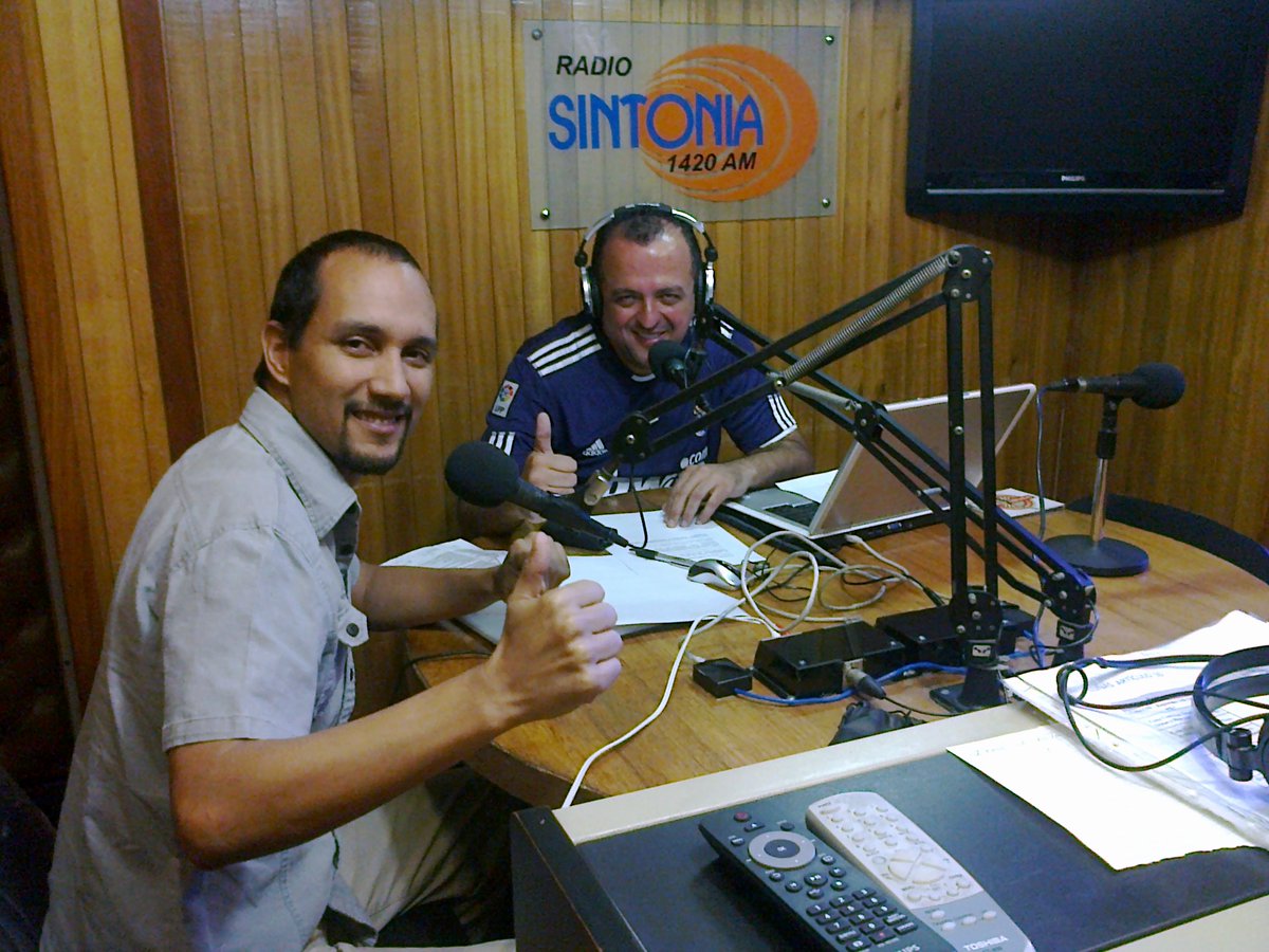 Hoy en el #EspecialCaribe en homenaje al tresista y cantante venezolano Santiago Tovar #ElAlacrán, conversaremos con Luis González director de <a href="/septimabohemia/">La Septima Bohemia</a>. Esto y más a partir de las 5:00PM en @sintoniacaribe por @RSintonia1420am radiosintonia1420.com.ve/audio.html