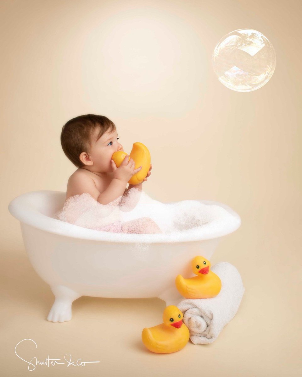 shutter_co's tweet photo. Celebrate your little ones first birthday with a βbake-smash-bathβ photoshoot π©βπ³ π ππ½ #firstbirthdayideas #cakesmashphotography #shutterandcophotography https://t.co/QrkZiGORM8