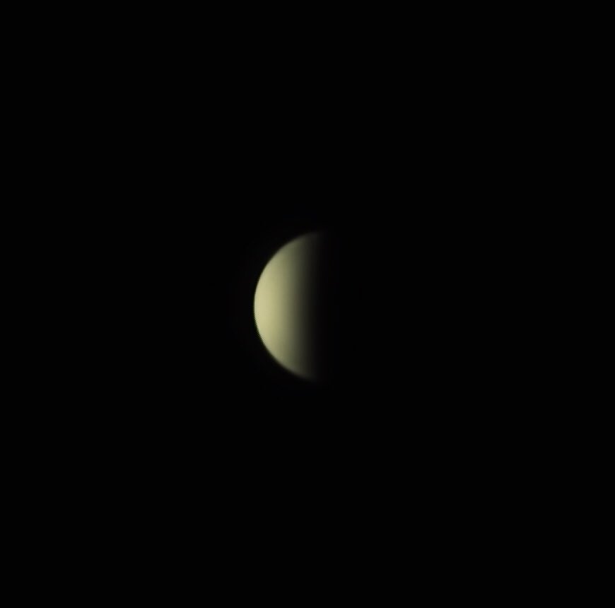 Then there’s serene-looking Venus, but don’t be fooled by that smooth veil of hot sulfuric acid!Couldn’t detect any cloud or surface features in this view. I’ll try without the IR-blocking filter next time.