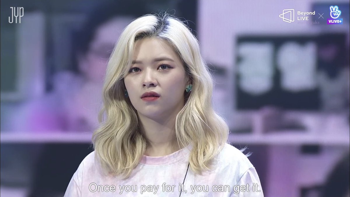 twicepinkloops's tweet photo. i cried here https://t.co/6520NWSD6x