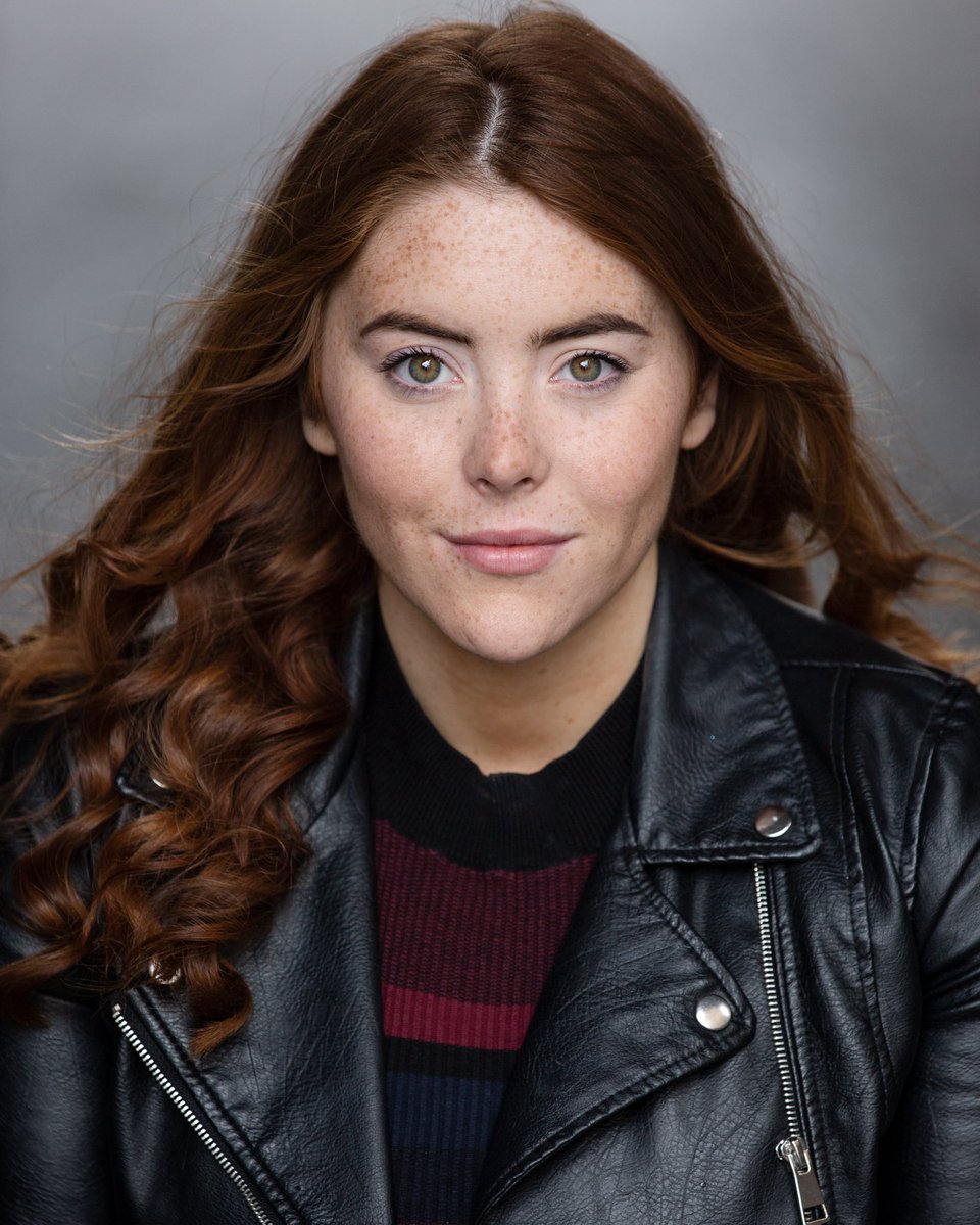 Did you miss my face????
Thought so👀🤔                               New headshots taken by the wonderful @Brittainphotog1 #shesback #actorsinger #happyheadshots