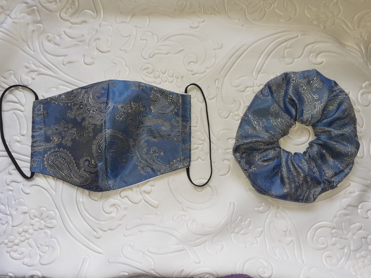JaneFitz610's tweet photo. Anyone here wanna buy some pretty face masks and matching srunchies 
€6 for masks, €8 for set 
DM if interested :) https://t.co/3gamrHxi1j