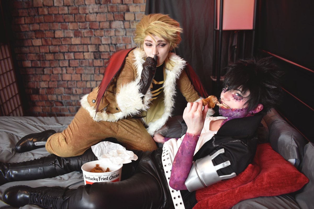 When he eats co--i mean, er,, chicken,,, like that 😳❤️ we'd been waiting for this one fellas 😌 come get your hotwings bc DabiHawks is a go 😘 
Dabi: <a href="/fadeworks/">Fade</a> 
Hawks: <a href="/BuriedAliens/">BuriedAliens 👁🤙✨️ BG3 Brainrot</a>