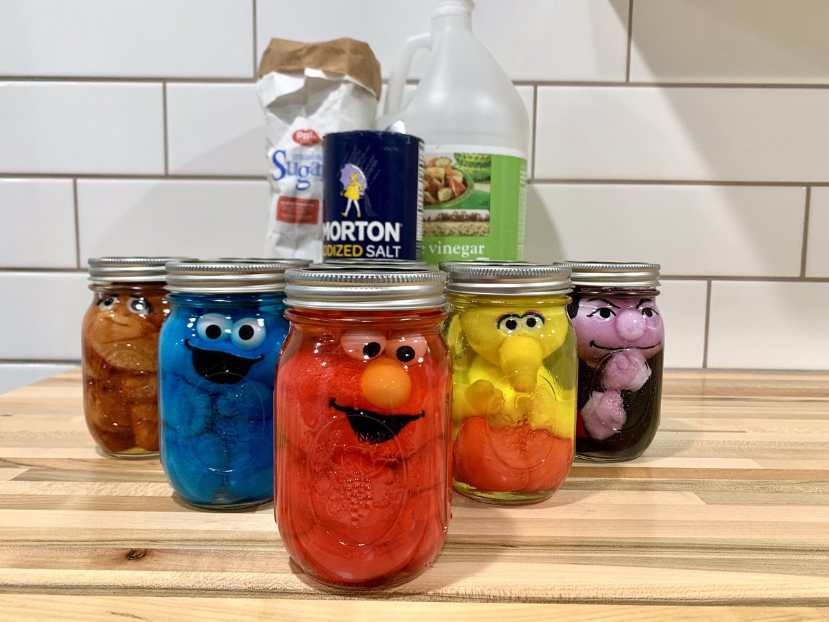 AusGirlAbroad's tweet photo. That time @JuicyCaboosy and I found Elmo &amp; his @sesamestreet friends in quite a pickle
#GISH #item13 #picklemeelmo #teamWHES https://t.co/XSkjD0K85V