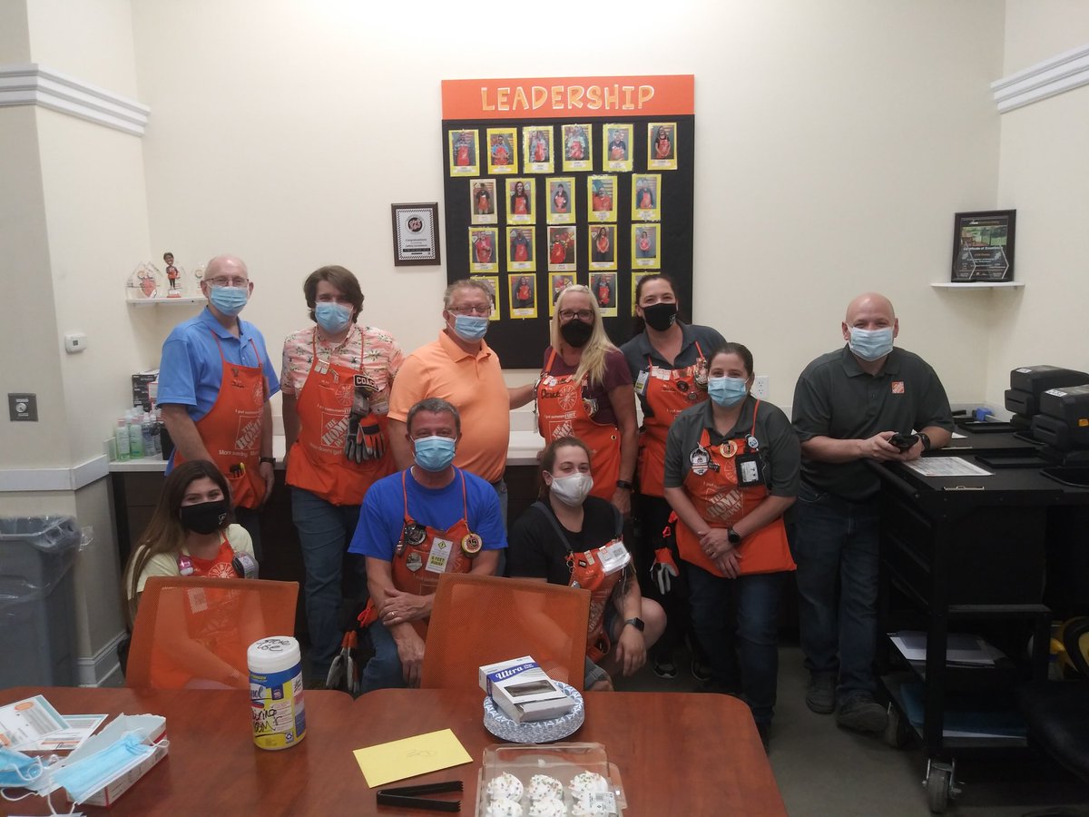 THDDenice's tweet photo. Going to miss my #2758 Orange family! Thank y'all for everything, shaping my future, and having faith in me! On to #0238 and my new Orange family! https://t.co/HG0xjdtydU
