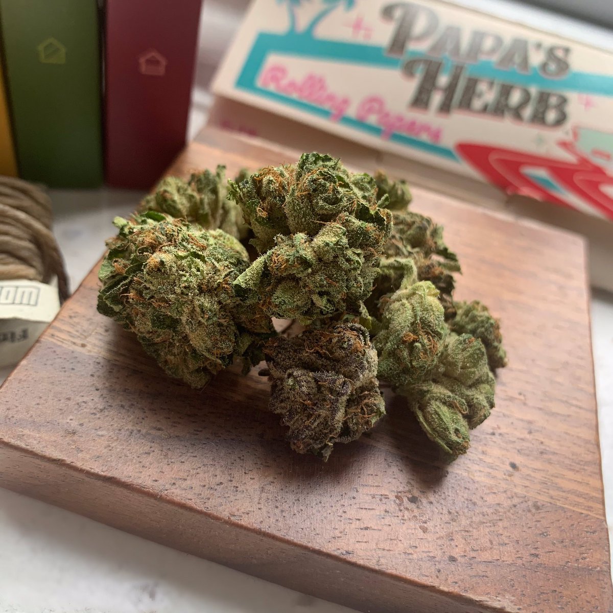 theweedwitch420's tweet photo. pink kush by pure sunfarms 🌞
18.9% THC indica-dominant cultivar
packaged july 20, 2020
dominant terps are caryophyllene, myrcene, humelene, bisabolol, and limonene
she’s earthy, with aromas of orange and grapefruit, white pepper, and butterscotch
🌿 https://t.co/8zWkFYarNM
