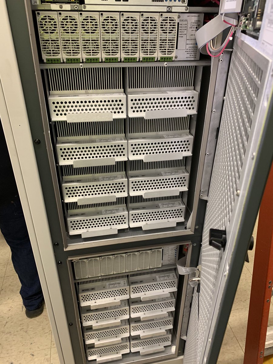 DJSTACK3's tweet photo. It’s up and running the Cumulus engineering team and @djstack3 and a full install of the new 100,000 watt transmitter and backup the biggest sticks in Arkansas #Power923 https://t.co/87QPq9C1Vm