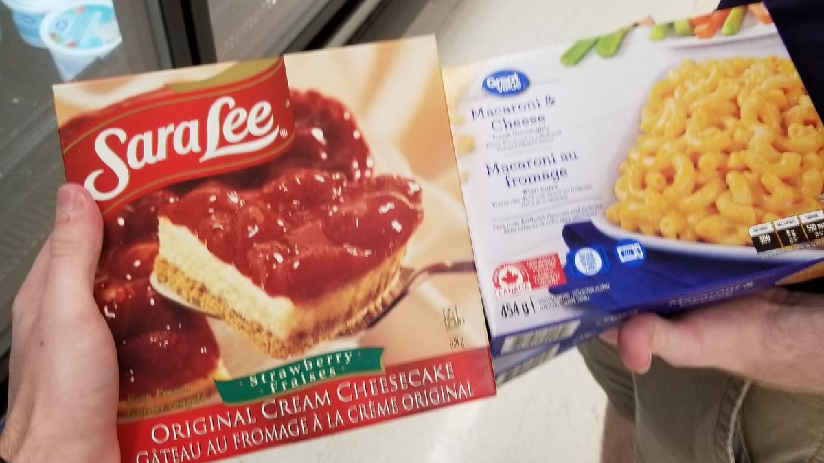 Bonkers2xi's tweet photo. Forget about #YOLO 🚫🚫🚫🚫🚫!
#YOEC ✅✅✅✅✅
YOU ONLY EAT CHEESECAKE!!! https://t.co/NJ68nhxGDo