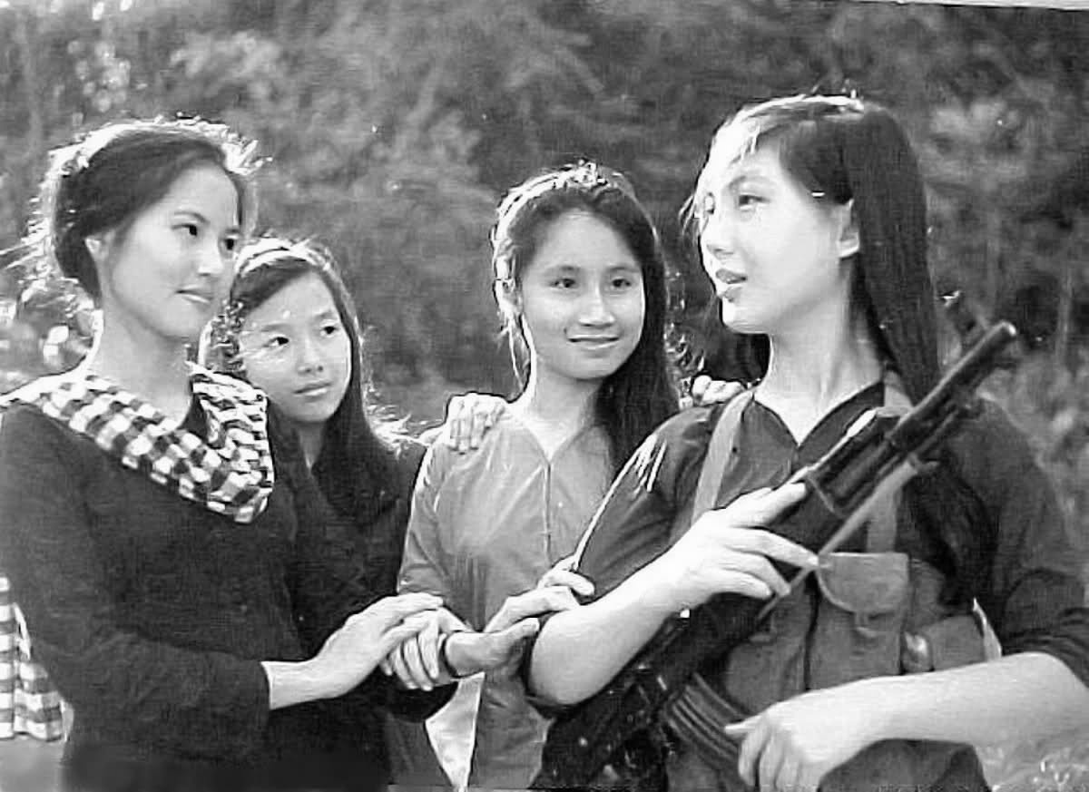 the immensity of the sacrifices given by the vietnamese in not only resisting the most brutal terror inflicted on them by the most powerful empire the world has ever seen, but also defeating and humiliating it, is impossible to fully comprehend. I love them with all my being