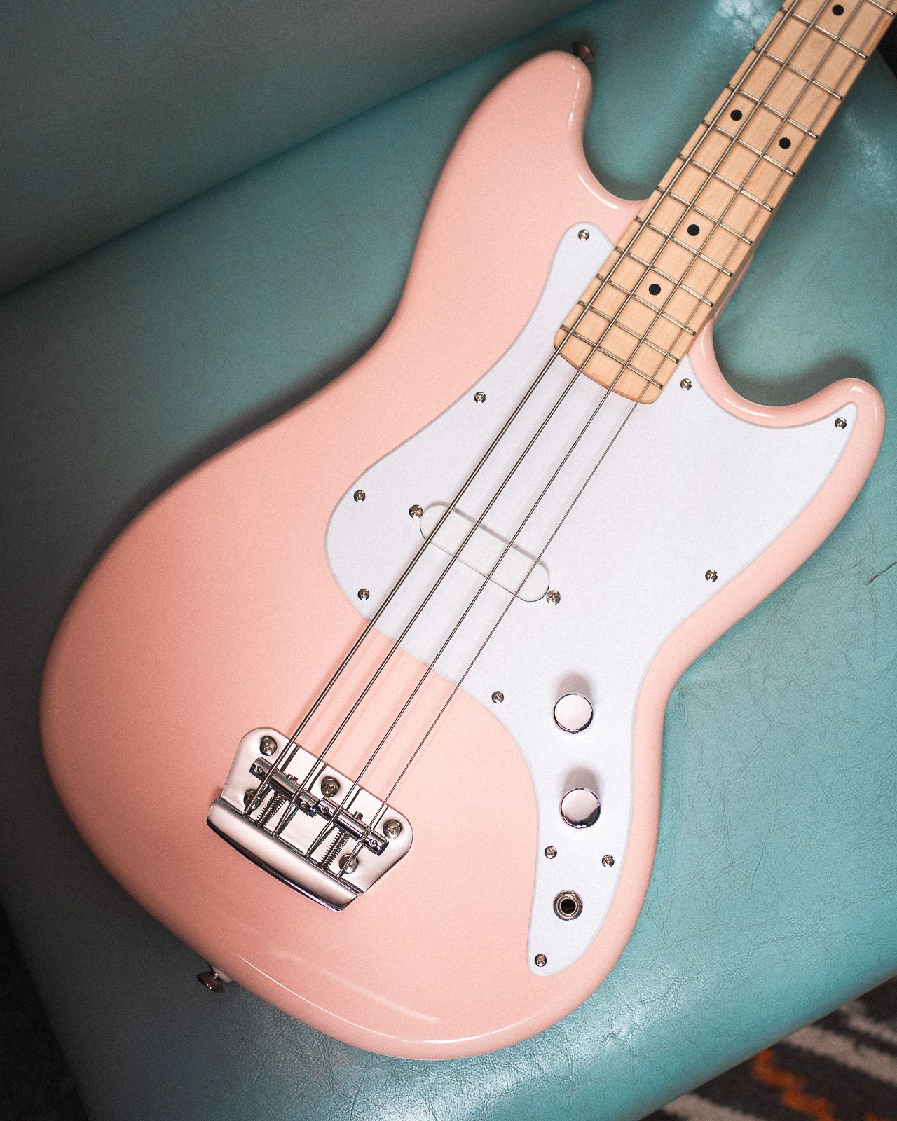 Squier sale bronco pink