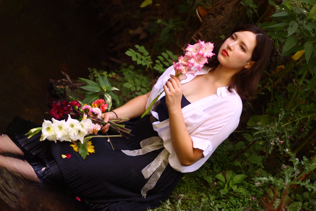 liansphotos's tweet photo. "Show me the steep and thorny way to Heaven"
-
An #edit from my #ophelia #photoshoot
-
#photography #shakespeare #hamlet #photographer #editcomparison #beforeandafter #art #photographylovers #portrait #portraitphotography #photooftheday #photo https://t.co/Ze5bGrYXQs