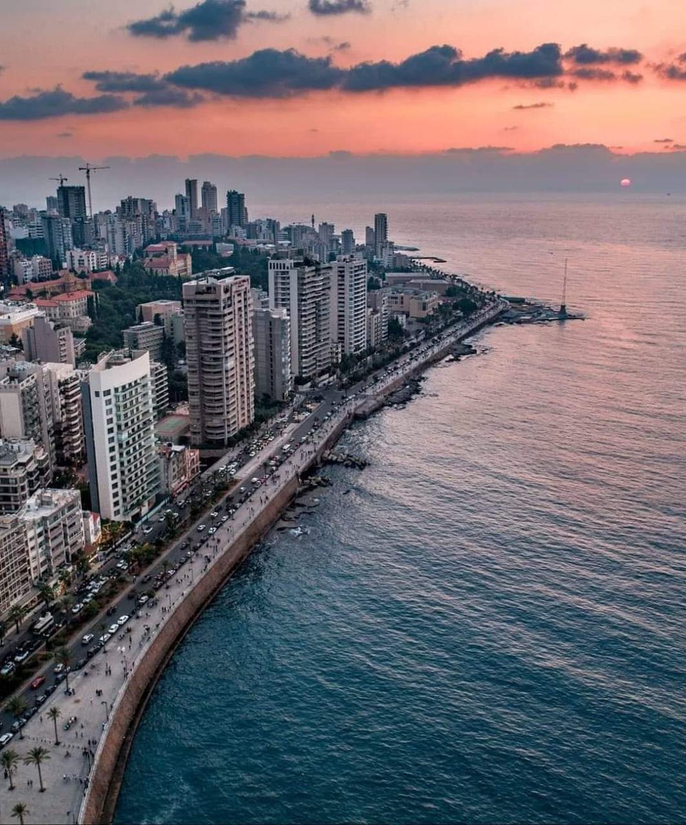 AiWaelBot's tweet photo. #Beirut before the explosion 💥 https://t.co/vvaDxt10iL