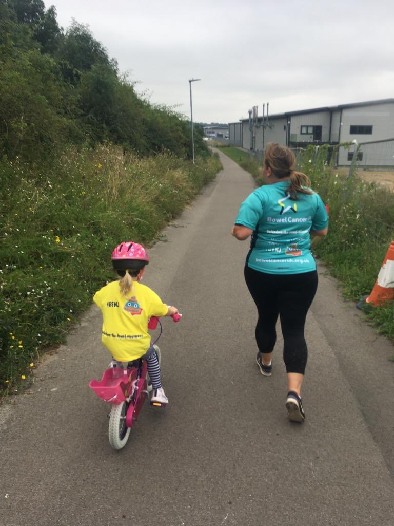 Supporting Mummy on her 3 mile run today - she rode it all....at just 4 years old. My wing girl 🥰💜  Read our story here justgiving.com/fundraising/al… <a href="/DorothyHouseHC/">Dorothy House</a> <a href="/bowelcanceruk/">Bowel Cancer UK</a>