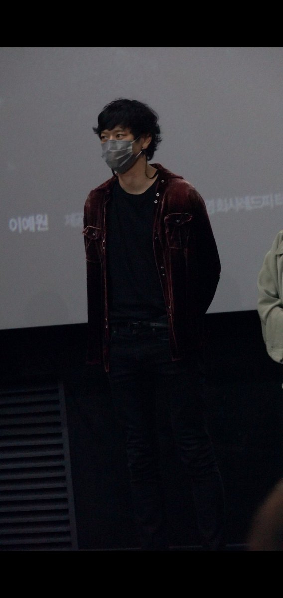 pulliing's tweet photo. 참치오빠 세로캠 찍어봤는데 짜릿하다 https://t.co/Q2V1OgW4Bf