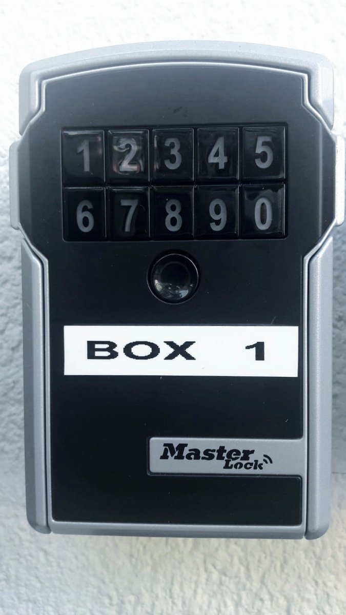 Beninter's tweet image. 🔒 Seguimos trabajando en nuevas medidas de seguridad. Hemos instalado cajas de seguridad para la recogida y devolución de llaves 🔑.

🔒 We continue working on new safety and protection measures. We have installed safety deposit boxes for key collection and to return them 🔑.