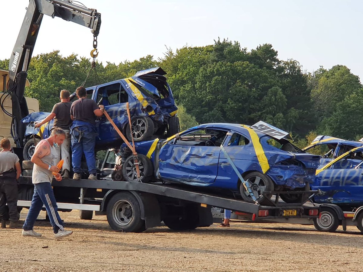 jayhollands99's tweet photo. What a brilliant weekend of racing. Some great action both at @trackstaruk last night and at Aldershot today. #nationalbangers #backtobasicbangers #kingslynn #trackstarracing #aldershot #spedeworthmotorsports https://t.co/jEnmmKuT2p