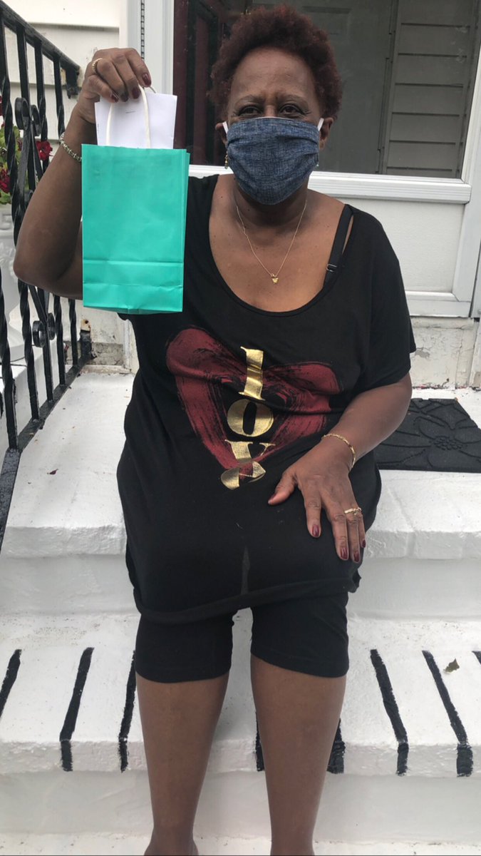GROWmentorship's tweet photo. The syngery project is going full circle. Our youth and elders are connecting, sharing symbolisms of new relationships and going for walks! Paying it forward youth-elder-family. #GROWgirls #Synergyproject #BCE #Family #Seniors #Youth #CommunityEngagement #ThisIsUs #PayItForward https://t.co/7HMDeLTlpU