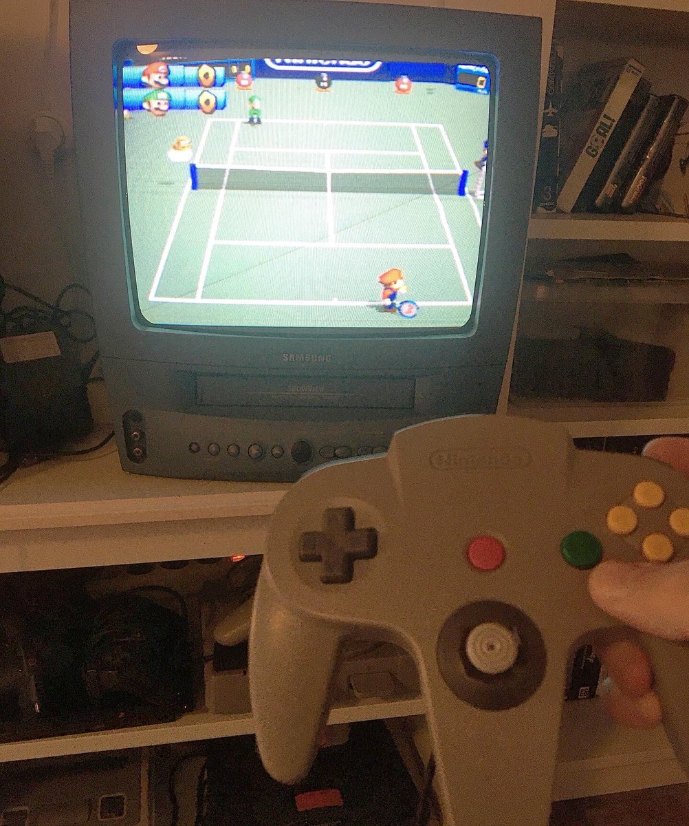 RetrogamerMr's tweet photo. Mario Tennis, Nintendo 64 (Camelot Software, 2000). Two weeks ago this game celebrated its 20th anniversary! 🏸
#retrogamer #retrogames #retrogaming #videogames #videojuegos #videogame #gamers #gaming #videogamer #mariotennis #nintendo #camelotsoftware #nintendo64 #mario #2000S https://t.co/Y8fhhxbgbO