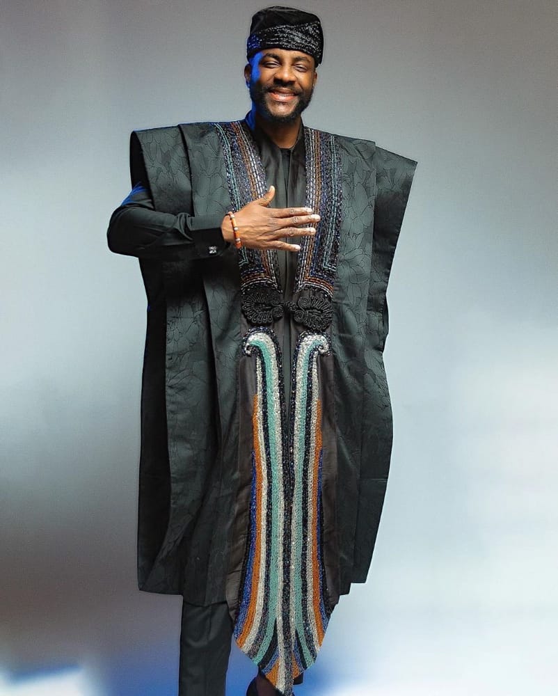 HarmlessElla's tweet photo. @UgoMonyeFashion bursting brain with this outfit I swear https://t.co/IOUyWcYoKM