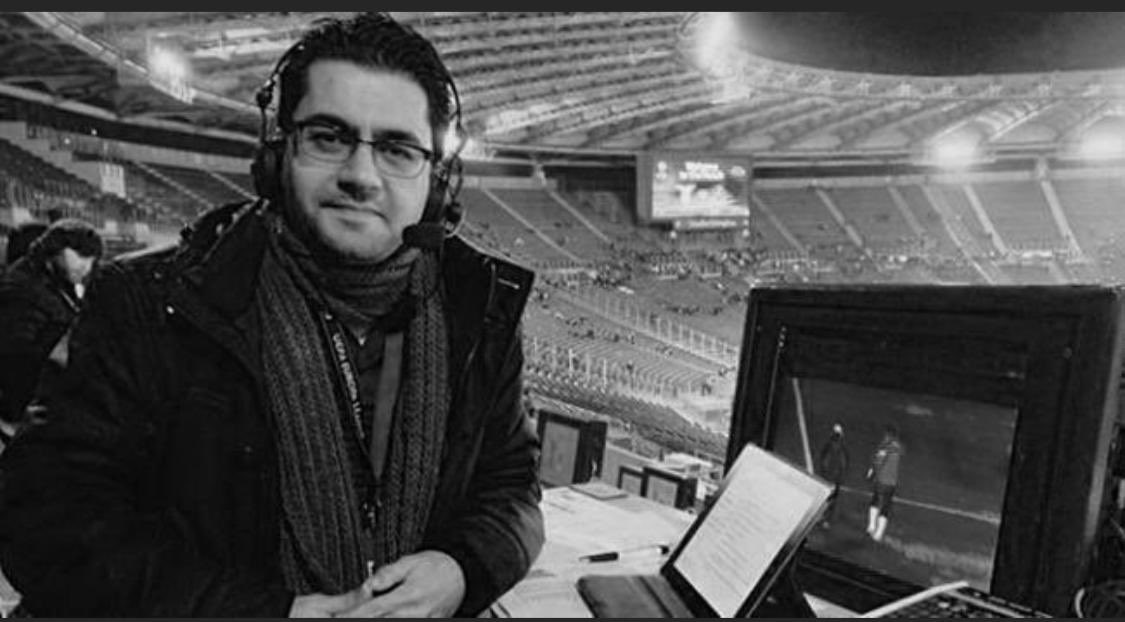 Sesi hep kulaklarımızda..  #EmreGönlüşen mekanı cennet olsun.