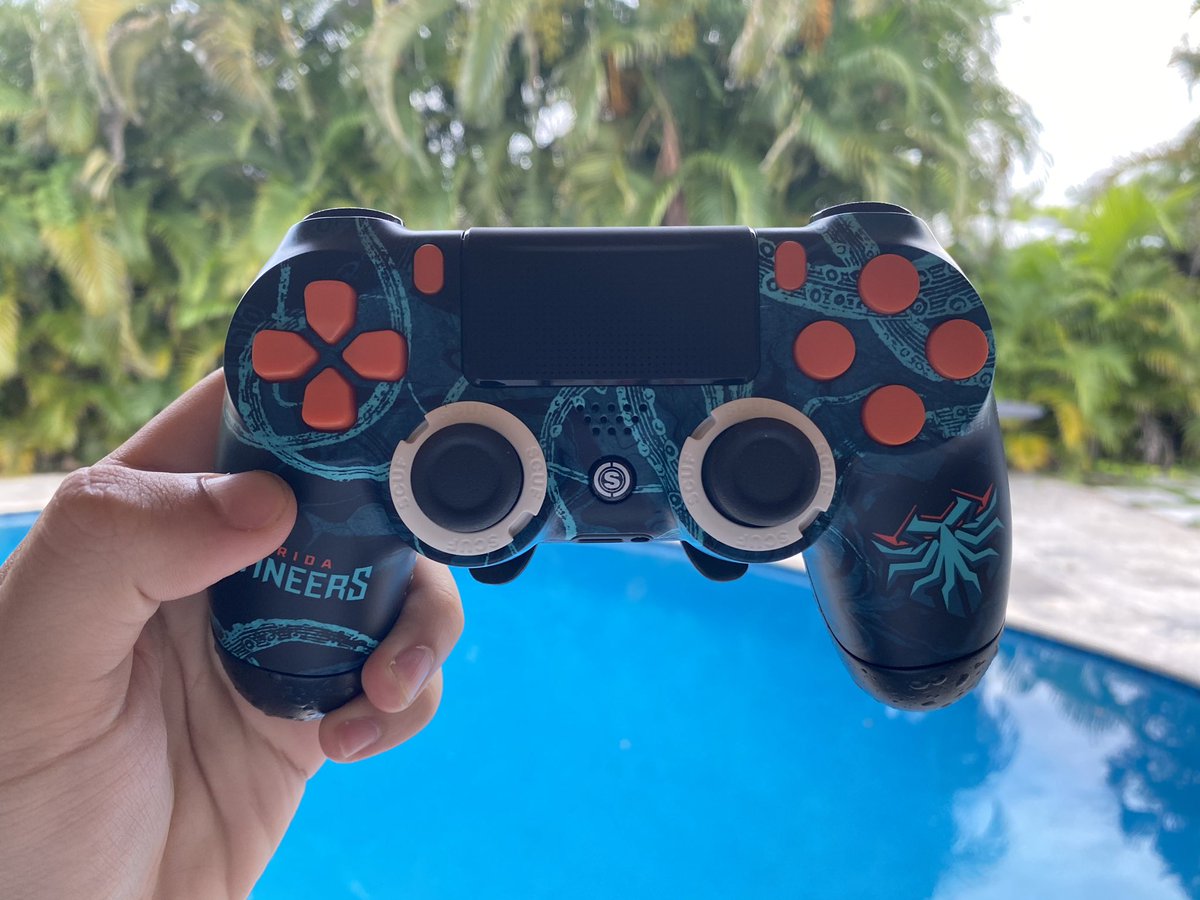 Owakening's tweet photo. Florida Mutineers Scuf Controller giveaway!
How to enter:
1. RT and like this tweet
2. Follow 
@Owakening 
 and 
@RickyAtura
 
Ends 8/19 (First Day of Champs) Good Luck!! https://t.co/oP6YFrw10b
