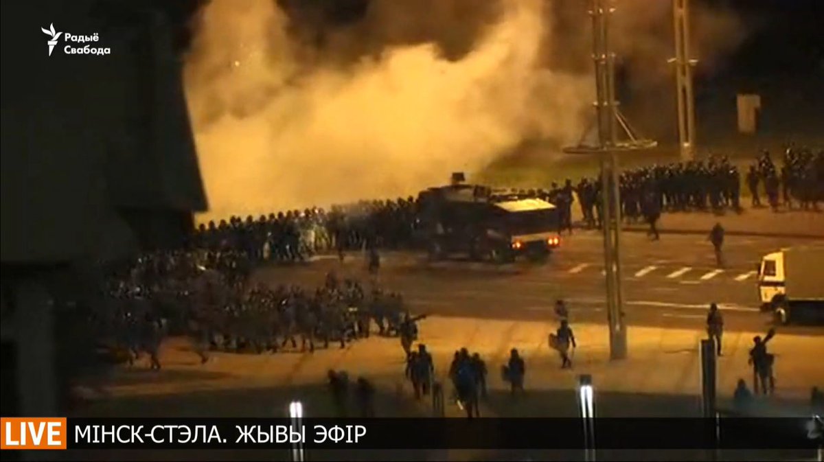  #Belarus: the streets of  #Minso are a battlefield tonight between those wishing to preserve a regime and those wanting to change it