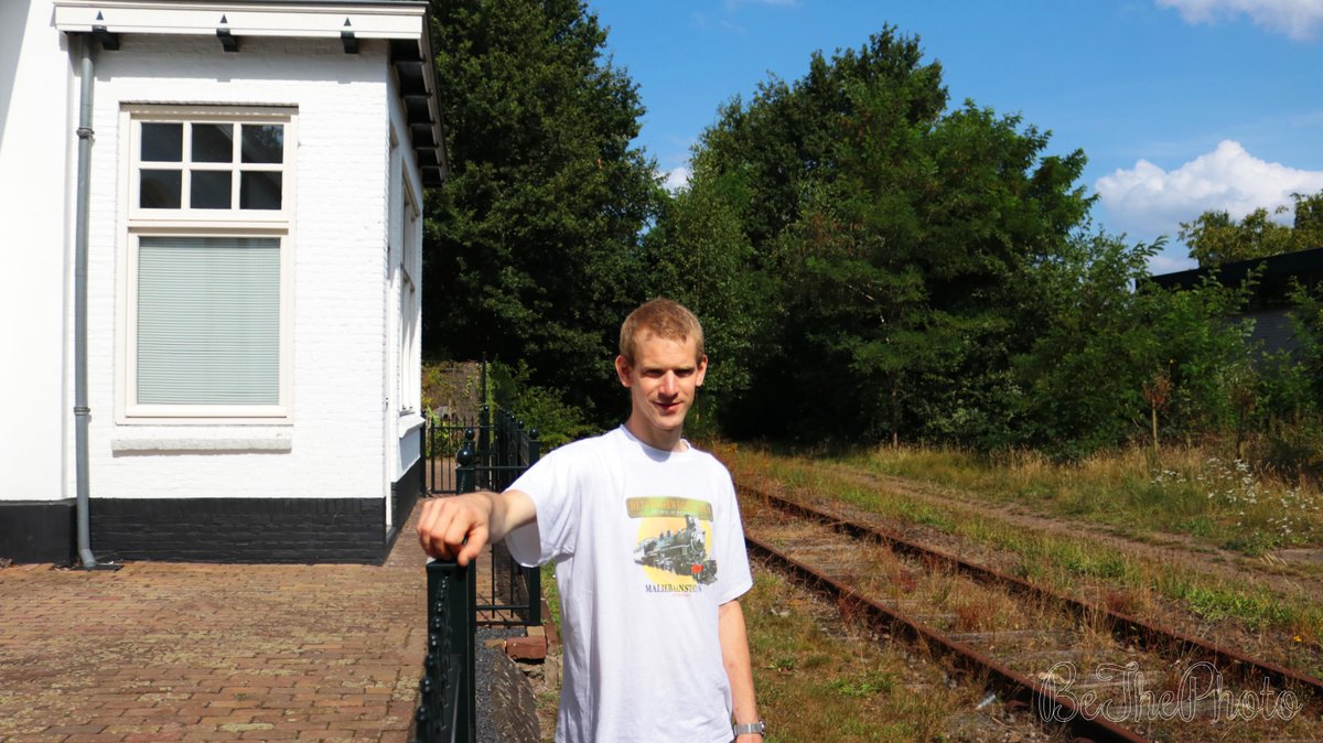 BeThePhotoNL's tweet photo. #Portrait on a #ghost #railroad #Station
#edited
#BeThePhoto #Schijndel #NorthBrabant #Netherlands #ghostrailway #railway #portret #wildernis #spookspoor #photography #train #trein https://t.co/h4j83SzwVr