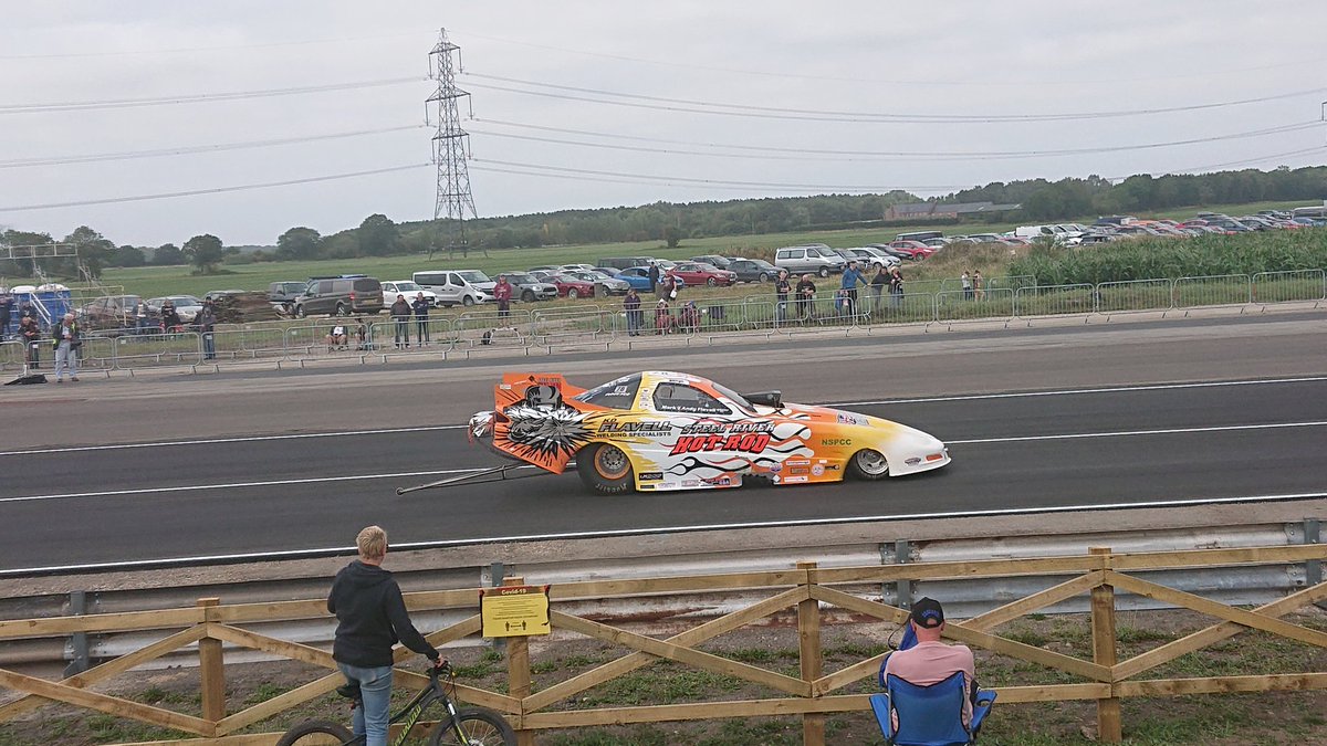 kellibrrtt's tweet photo. What a cracking weekend at @MelbourneRacew1 Great cars, bikes, atmosphere & venue... Just wow! What a place this has become.. With alot of hard work! This is only going to get bigger & better! #dragracing #dragstrip #ukdragracing #funnycars #rwyb #fastcars #racing #cars #bikes 👌 https://t.co/zFq0oWFZvY