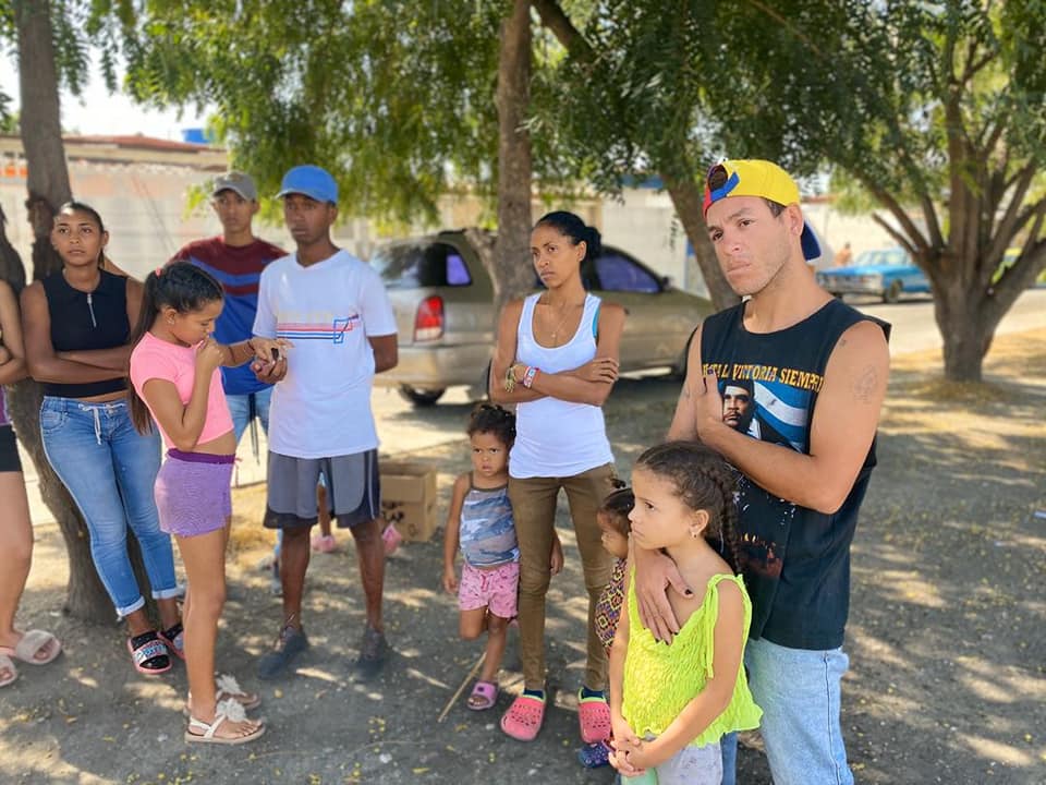 jpp_lara's tweet photo. La @jpp_lara esta con el bienestar del pueblo, es decir, con la #AlternativaPopularRevolucionaria @PPTOficialve @ppt_uzcategui @SUPERLANOPPT @NacionalJpp @jpp_maria @PalavecinoPpt @navor_8 @YariskiPPT @Deivis04665541 @PcvVenezuela @Alternativa__R @_luchadeclases @WalterDossier https://t.co/kZbgQ3PIUK