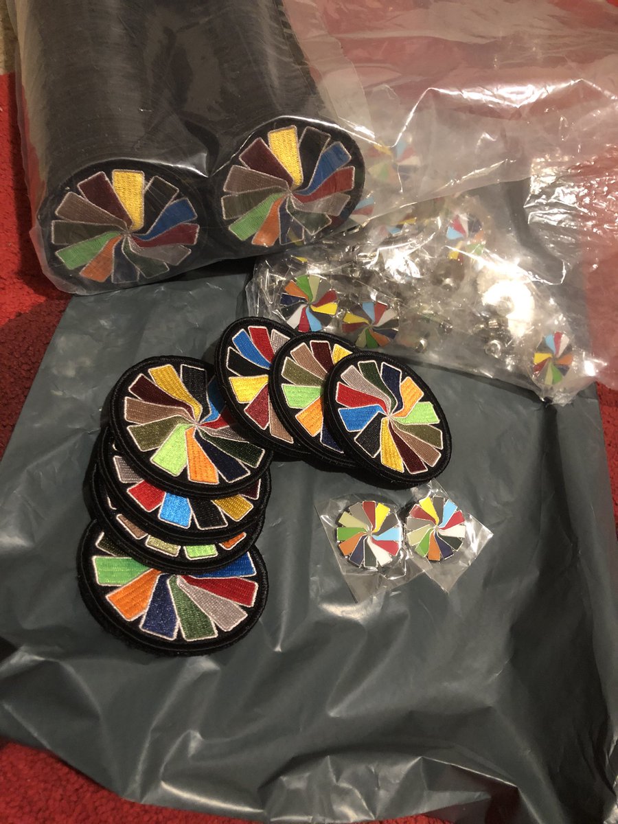 AddShoulders's tweet image. Some larger group orders being sent out in the next couple of days to add to the hundreds of smaller orders already dispatched!
Thank you all for the support and to those organising the group orders 😊
#justaddshoulders 
@SamBailey456