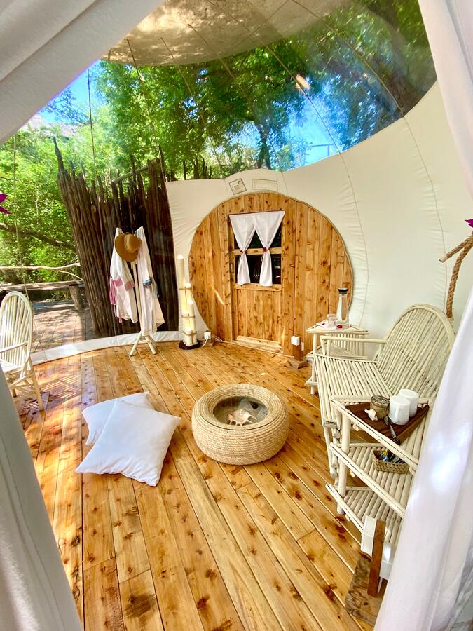 metumilibrary's tweet photo. The Rock and Sea Resort in Watamu. Their Bubble Eco lodge concept affords you unobstructed views of the star-lit African skies. ✨✨

https://t.co/Bid1XRdLki https://t.co/tdbstgmGY8