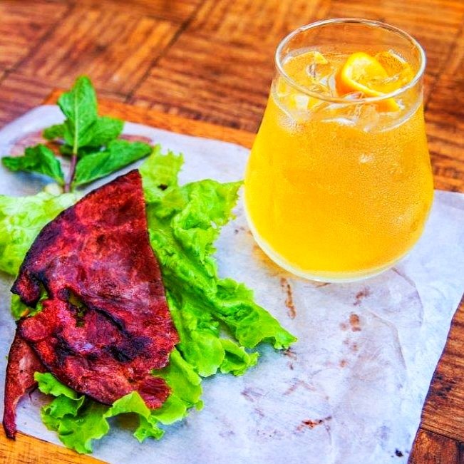 BotolPuran's tweet photo. Jameson Classic Cocktail 

Jameson Irish whiskey mixed with ginger ale and hint of orange juice to give it a fruity twist. Served with grilled bacon and salted Peanut.

#drink #drinks #cocktail #cocktails #bar #bartender #mixology #wine #party #cocktailpic #BotolPuran  #whiskey https://t.co/JtoKuUO8D6