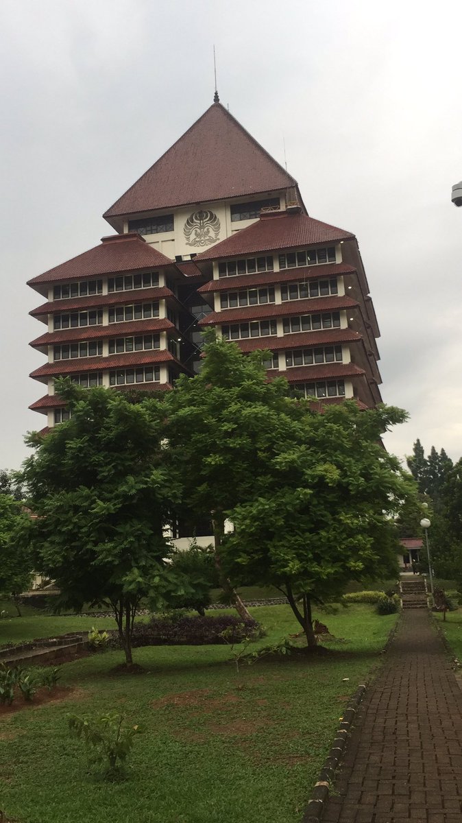 rzqikaps's tweet photo. A THREAD— 

—BIAYA HIDUP DI UI [PART 1]— https://t.co/hBZIYISfpY