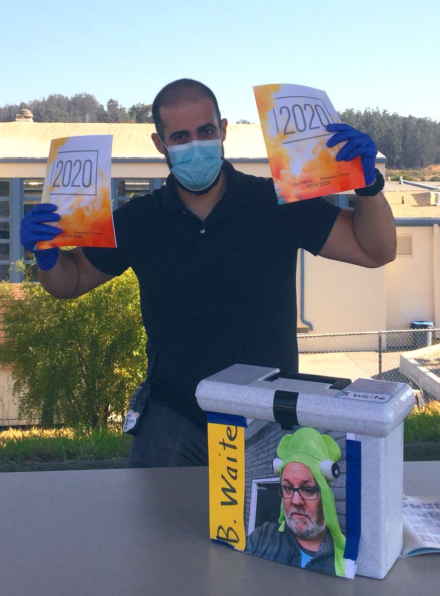 Thursday (8/6), we were finally able to recognize our promoted 5th graders - class of 2020.  Each student received a certificate and a yearbook.  #stayhawksome #besafe <a href="/PajaroValleyUSD/">Pajaro Valley Unified School District</a> <a href="/pvusdReads/">MrKElemEd</a> <a href="/mlrod32/">Dr. Michelle Rodriguez</a>               DPC