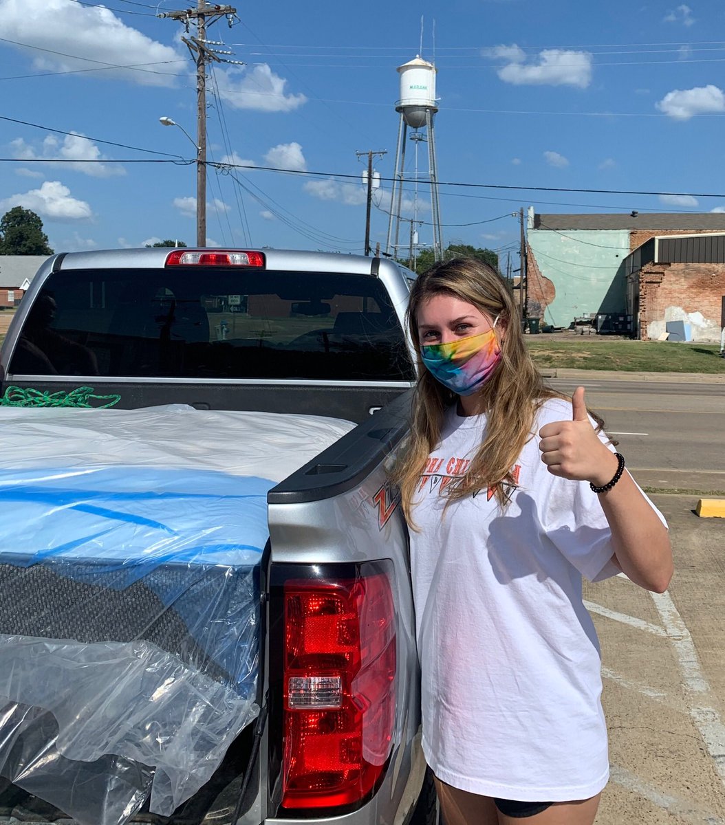 rrrrroach's tweet image. Miss Olivia and family came out to find a nice queen for her dorm. A Plush Onyx and a metal platform base was her choice. 🛏👀😴 Thanks Folks! #boxdrop #mattress #cedarcreeklake