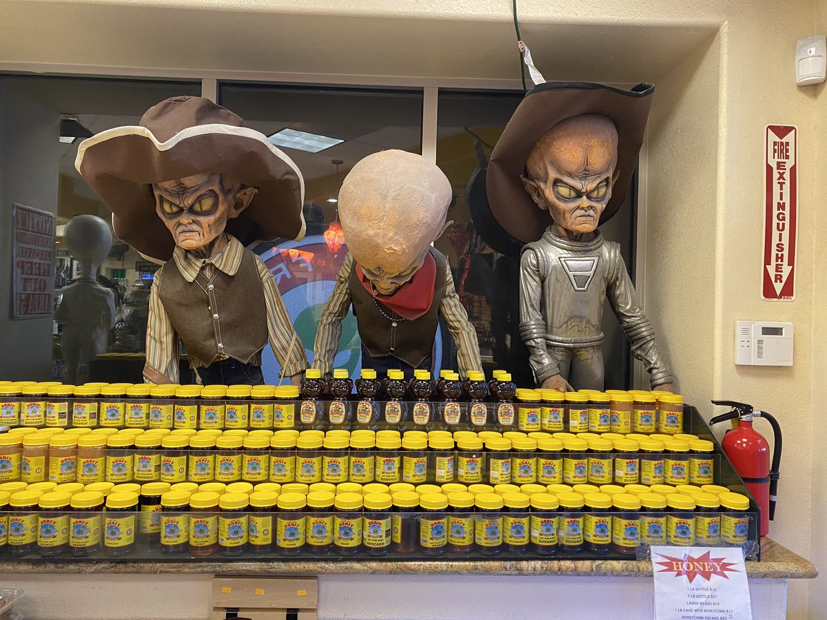 kevin_slayer_'s tweet photo. Aliens #alienjerky https://t.co/AMHarhvz0C