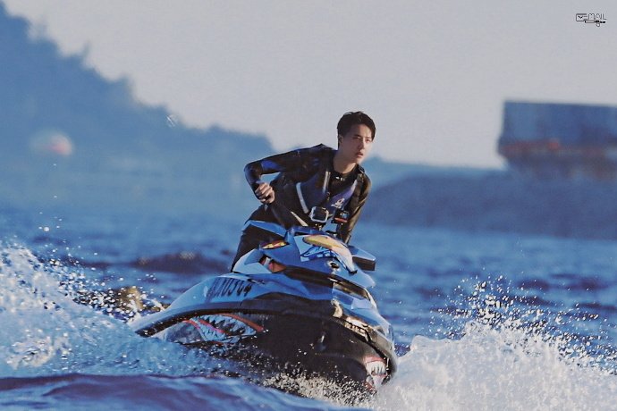 20-Jetski:It was his 1st time riding it in the Variety Show "Summer Surf Shop" but he was already riding it like a pro (it might be due to his experience in motorcycle racing)Link: 