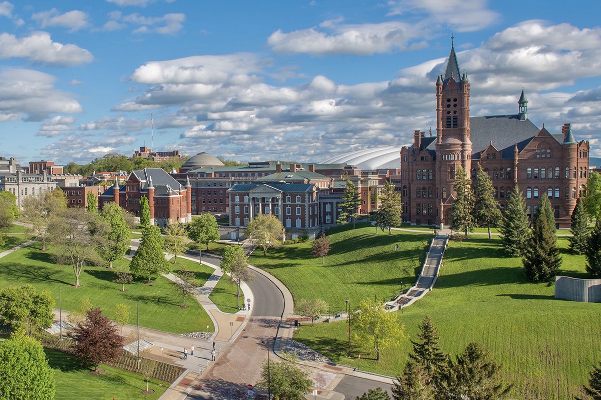 Amazing Colleges tweet media