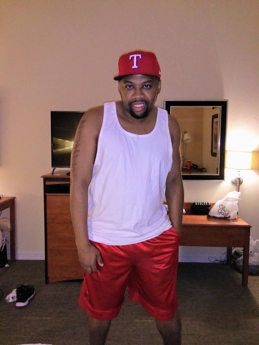 Vincent_capalot's tweet photo. "Bigger in Texas" 🇨🇱 #Malcolmj #FokizMusic #214Dat #OnlyTheBeginning https://t.co/uE5p2ooCdS