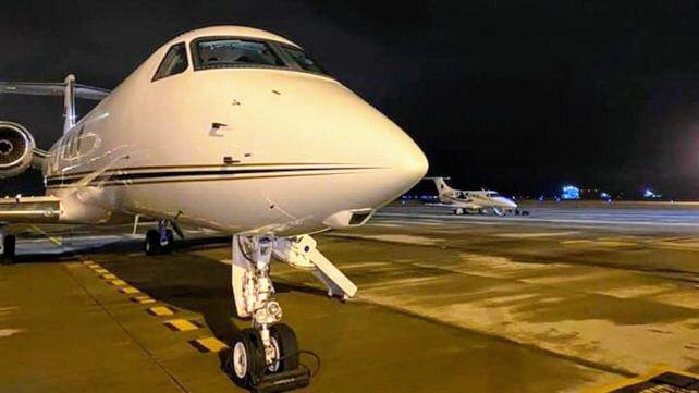 facujauregui's tweet photo. Hace unas horas llego un avión privado procedente de España con 32 respiradores artificiales que donó Messi a través de su Fundación. 
Un gesto que dice mucho y del que se hablará poco. https://t.co/ijc52UCdWb
