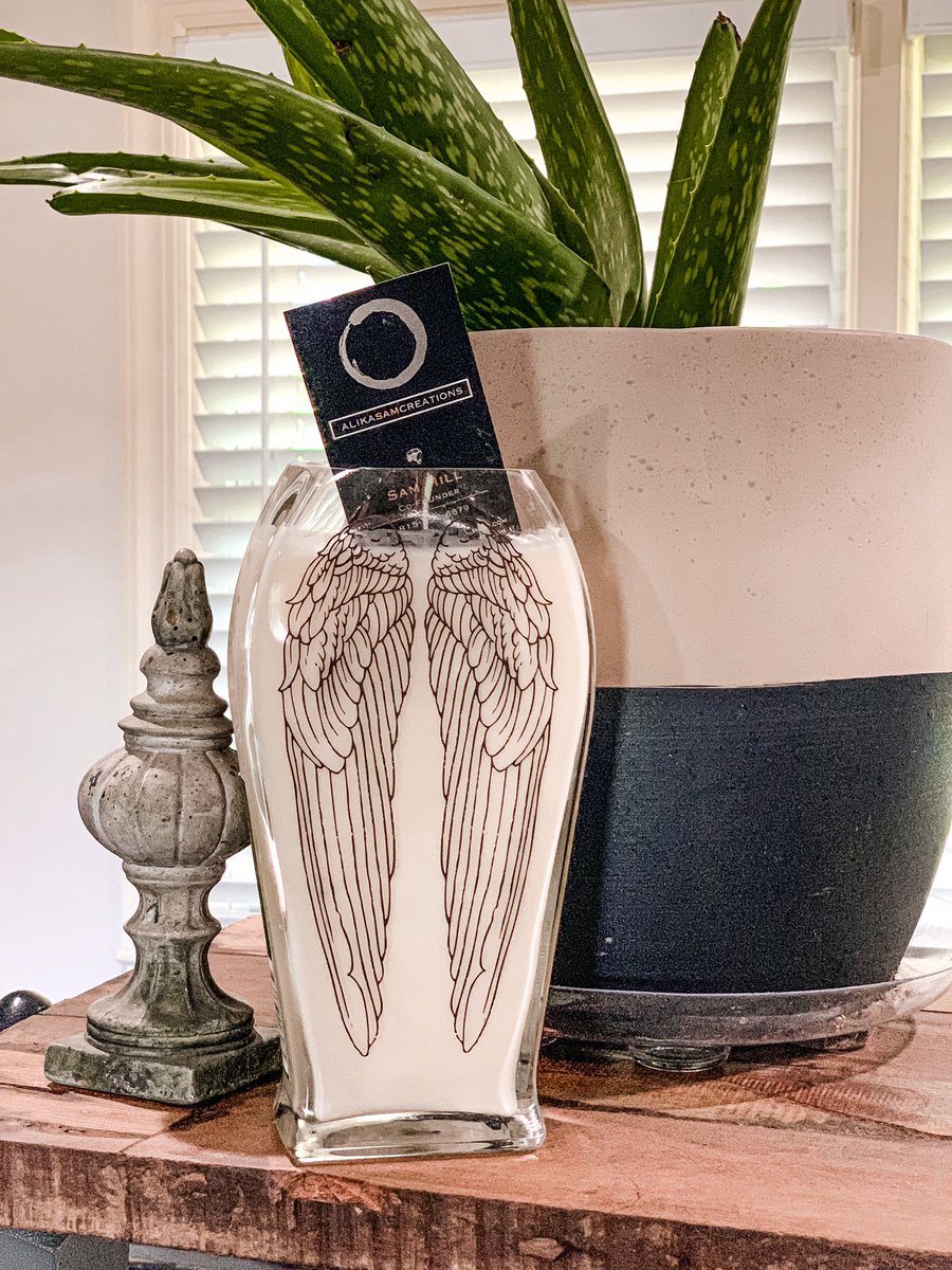 hhill131's tweet photo. My brother and his fiancé started a company making candles out of recycled alcohol bottles so go check them out and support small businesses! https://t.co/UsoykyLxAZ https://t.co/Z5yTU8Mbbr