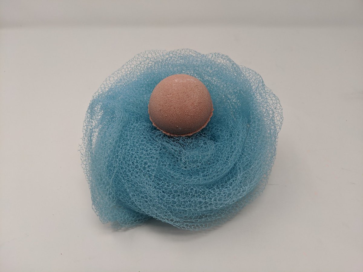 JumpyJellybean_'s tweet photo. Raspberry golf ball bath bombs, these fruity little burgundy bath bombs are great for mixing and matching scents. Non staining and fun for all ages. Imagine a bowl of raspberries and that is what you are going to get in this bath bomb. Fruity and fresh. https://t.co/tkh7h8FgHx