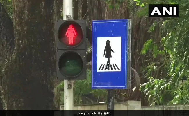 Mumbai Green Lights Women Icons On Traffic Signals, Earns Global Praise ndtv.com/mumbai-news/mu…