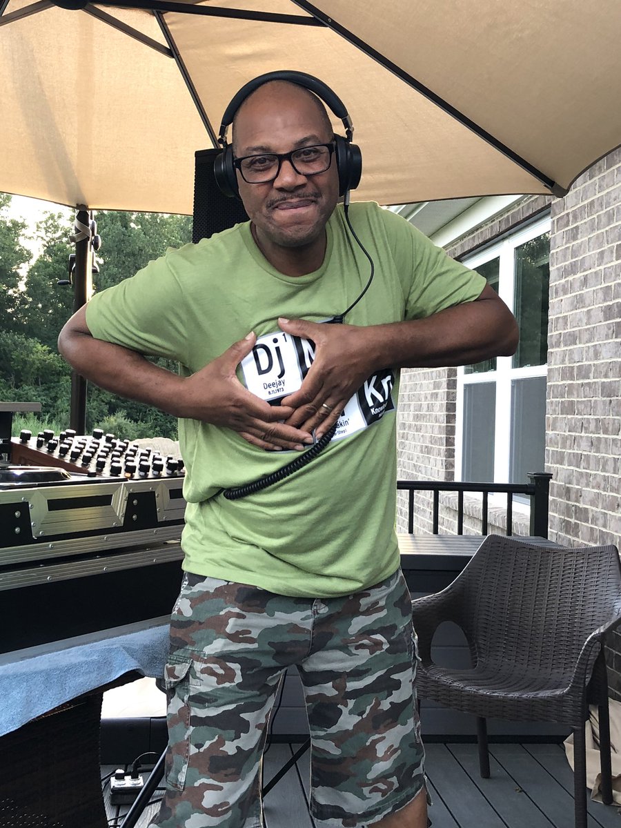 Now Playing: Marc Duncan

Charivari Detroit Virtual Music Festival
Click on or cut and pasted the link below to see the stream:
m.mixcloud.com/live/charivari…