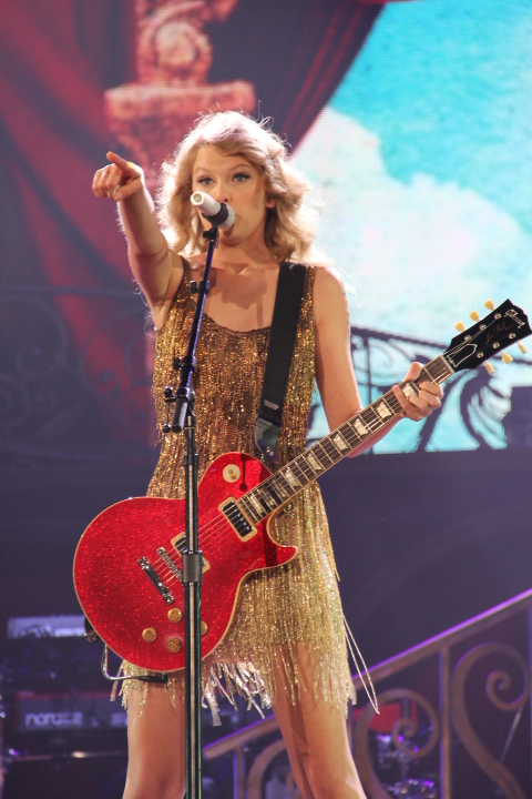 Mentally, it's 2011 and I'm at the Speak Now Tour. @Taylor Swift @Tayl