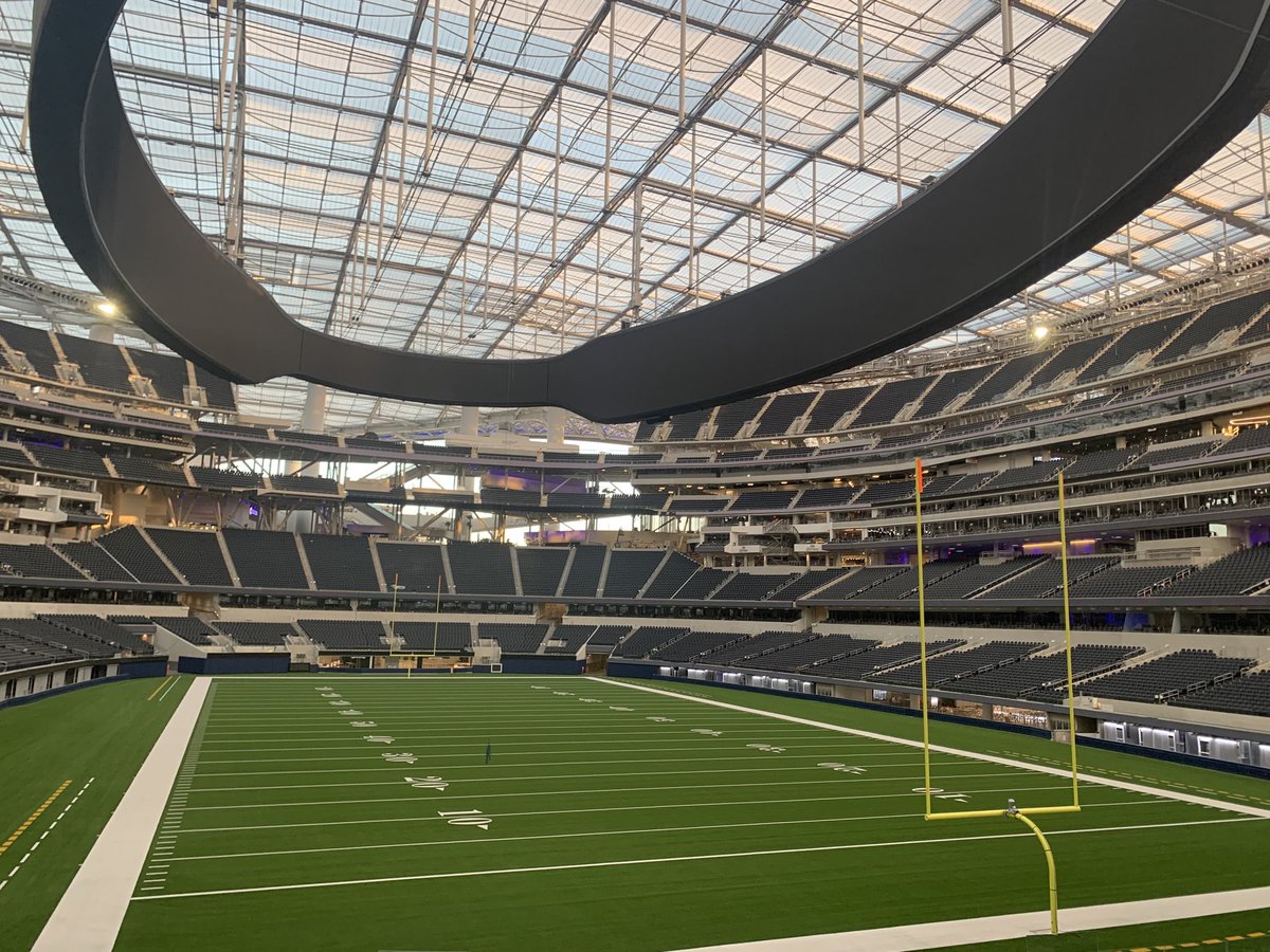 kdemoff's tweet photo. Dusk ⁦@SoFiStadium⁩ looks pretty good! Thanks to all who joined the ⁦@RamsNFL⁩ tailgate to kickoff training camp. Can’t wait to see what this place looks like in 5 weeks when we host the Cowboys ⁦@SNFonNBC⁩ https://t.co/f55V10CqLU