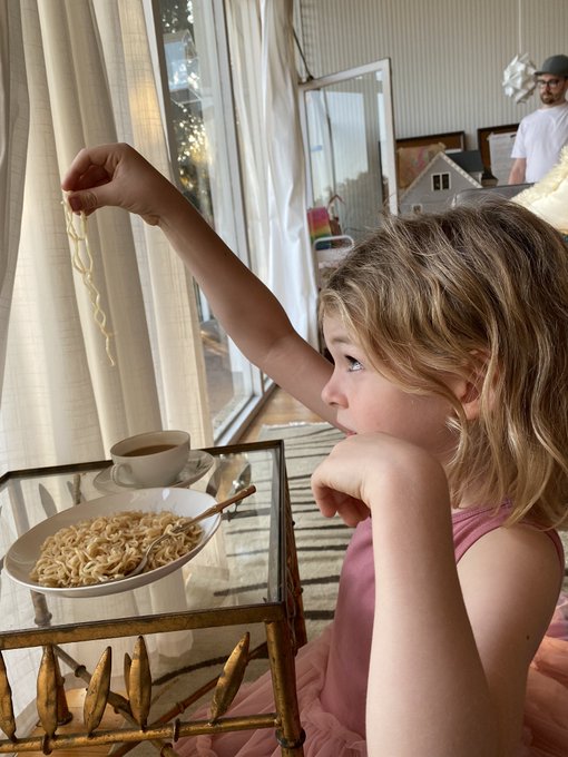 Me: Use your fork, baby.  5yo: Its beautiful when we use our hands... and it tastes delicious. https://t